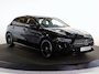 Mercedes-Benz A-klasse 180 Business Solution AMG | Night | Panoramadak | Multispaaks lichtmetalen velgen | Memory | Sfeerverlichting | Stoelverwarming |