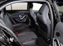 Mercedes-Benz A-klasse 180 Business Solution AMG | Night | Panoramadak | Multispaaks lichtmetalen velgen | Memory | Sfeerverlichting | Stoelverwarming |