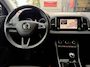 Skoda Karoq 150pk Business Edition (Trekhaak - LED - Camera - Keyless start - Navigatie - Automatische Airco - Apple Carplay - Parkeersensoren V+A)