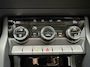 Skoda Karoq 150pk Business Edition (Trekhaak - LED - Camera - Keyless start - Navigatie - Automatische Airco - Apple Carplay - Parkeersensoren V+A)