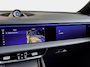 Porsche Macan Turbo 100 kWh SOH 97% | BTW | Meest complete uitvoering | 22-inch RS Spyder Design | Panorama | Adaptieve Sportstoelen incl. Stoelverstelling 18-wegs en Memory-pakket | Luchtvering | Ijsgrijs metallic ORIGI Kleur |