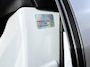 Porsche Macan Turbo 100 kWh SOH 97% | BTW | Meest complete uitvoering | 22-inch RS Spyder Design | Panorama | Adaptieve Sportstoelen incl. Stoelverstelling 18-wegs en Memory-pakket | Luchtvering | Ijsgrijs metallic ORIGI Kleur |