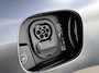 Porsche Macan Turbo 100 kWh SOH 97% | BTW | Meest complete uitvoering | 22-inch RS Spyder Design | Panorama | Adaptieve Sportstoelen incl. Stoelverstelling 18-wegs en Memory-pakket | Luchtvering | Ijsgrijs metallic ORIGI Kleur |