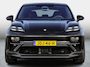 Porsche Macan Turbo 100 kWh SOH 97% | BTW | Meest complete uitvoering | 22-inch RS Spyder Design | Panorama | Adaptieve Sportstoelen incl. Stoelverstelling 18-wegs en Memory-pakket | Luchtvering | Ijsgrijs metallic ORIGI Kleur |