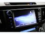 Toyota RAV4 2.5 Hybrid AWD Energy | Trekhaak (1.650 KG) | Navigatie | Keyless | Adaptive Cruise | Clima | Parkeersensoren voor/achter | Camera | Elektrische achterklep | 17 inch | Rijstrooksensor | Bluetooth