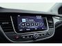 Opel Crossland 1.2 Turbo Elegance 110 K | Trekhaak | Weinig kilometers | Navigatie | AGR | Climate control | Extra getint glas