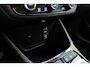 Opel Crossland 1.2 Turbo Elegance 110 K | Trekhaak | Weinig kilometers | Navigatie | AGR | Climate control | Extra getint glas