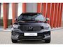 Volvo XC40 T4 Recharge R-Design | Stoelverwarming | Trekhaak | Panoramadak | H/K | 21 INCH | Glossy Black | Keyless