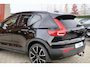 Volvo XC40 T4 Recharge R-Design | Stoelverwarming | Trekhaak | Panoramadak | H/K | 21 INCH | Glossy Black | Keyless