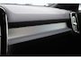 Volvo XC40 T4 Recharge R-Design | Stoelverwarming | Trekhaak | Panoramadak | H/K | 21 INCH | Glossy Black | Keyless