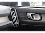 Volvo XC40 T4 Recharge R-Design | Stoelverwarming | Trekhaak | Panoramadak | H/K | 21 INCH | Glossy Black | Keyless