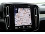 Volvo XC40 T4 Recharge R-Design | Stoelverwarming | Trekhaak | Panoramadak | H/K | 21 INCH | Glossy Black | Keyless