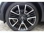 Volvo XC40 T4 Recharge R-Design | Stoelverwarming | Trekhaak | Panoramadak | H/K | 21 INCH | Glossy Black | Keyless