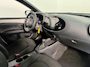Toyota Aygo X Hybrid 115 play Apple Carplay-Android Auto | Achteruitrijcamera | zeer zuinig |