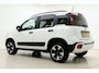 Fiat Panda 1.0 Hybrid City Cross | Parkeersensoren | DAB Radio | Bestuurdersstoel in hoogte verstelbaar | Extra getint glas | Dakrails | Lichtmetalen velgen