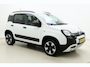 Fiat Panda 1.0 Hybrid City Cross | Parkeersensoren | DAB Radio | Bestuurdersstoel in hoogte verstelbaar | Extra getint glas | Dakrails | Lichtmetalen velgen