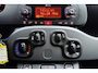 Fiat Panda 1.0 Hybrid City Cross | Parkeersensoren | DAB Radio | Bestuurdersstoel in hoogte verstelbaar | Extra getint glas | Dakrails | Lichtmetalen velgen
