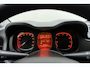 Fiat Panda 1.0 Hybrid City Cross | Parkeersensoren | DAB Radio | Bestuurdersstoel in hoogte verstelbaar | Extra getint glas | Dakrails | Lichtmetalen velgen
