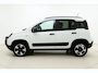Fiat Panda 1.0 Hybrid City Cross | Parkeersensoren | DAB Radio | Bestuurdersstoel in hoogte verstelbaar | Extra getint glas | Dakrails | Lichtmetalen velgen