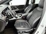 Mercedes-Benz B-klasse 200 Business Solution AMG | Panorama schuifdak | Night pakket | Premium Plus pakket Inclusief 24 maanden Mercedes-Benz Certified garantie voor Europa.