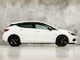 Opel Astra 1.2 Design & Tech 131Pk (APPLE CARPLAY, NAVIGATIE, CLIMATE, CAMERA, ADAPTIVE CRUISE, SPORTSTOELEN, GETINT GLAS, LED KOPLAMPEN, NIEUWSTAAT)