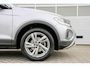 Volkswagen T-Roc 1.0 110pk TSI Life | Navigatie | Achteruitrijcamera | Airco | 17" Velgen