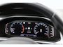 Volkswagen T-Roc 1.0 110pk TSI Life | Navigatie | Achteruitrijcamera | Airco | 17" Velgen