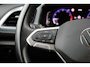 Volkswagen T-Roc 1.0 110pk TSI Life | Navigatie | Achteruitrijcamera | Airco | 17" Velgen