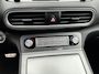 Hyundai Kona Electric EV Fashion 64 kWh | Cruise control | Navigatiesysteem | Achteruitrijcamera | Lichtmetalenvelgen | Parkeersensoren achter | Climate control |