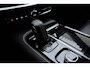 Volvo V60 2.0 T8 Recharge AWD R-Design Automaat | Trekhaak wegklapbaar | Lederen bekleding | Stoel & Stuurverwarming | 18" Lichtmetalen velgen | Electrische achterklep