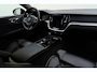 Volvo V60 2.0 T8 Recharge AWD R-Design Automaat | Trekhaak wegklapbaar | Lederen bekleding | Stoel & Stuurverwarming | 18" Lichtmetalen velgen | Electrische achterklep