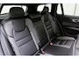 Volvo V60 2.0 T8 Recharge AWD R-Design Automaat | Trekhaak wegklapbaar | Lederen bekleding | Stoel & Stuurverwarming | 18" Lichtmetalen velgen | Electrische achterklep