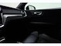 Volvo V60 2.0 T8 Recharge AWD R-Design Automaat | Trekhaak wegklapbaar | Lederen bekleding | Stoel & Stuurverwarming | 18" Lichtmetalen velgen | Electrische achterklep