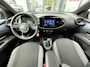 Toyota Aygo X 1.0 VVT-i Pulse | Carplay & Android | Parkeercamera | Stoelverwarming | Adaptieve Cruisecontrol | Climatecontrol | LED Verlichting |