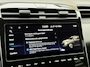 Hyundai Tucson 1.6 T-GDI 265pk PHEV Premium 4WD | Trekhaak afneembaar | Lederen bekleding | 360 camera | Navigatie | Stoelverwarming&ventilatie | Stuurverwarming | Keyless | LED | DAB| Apple CarPlay / Android Auto | Adaptieve cruise | Lane assist | Dodehoekdetectie | Elektrisch verstelbare stoel memory | Elektrische achterklep | Volledig dealeronderhouden | Fabrieksgarantie