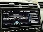 Hyundai Tucson 1.6 T-GDI 265pk PHEV Premium 4WD | Trekhaak afneembaar | Lederen bekleding | 360 camera | Navigatie | Stoelverwarming&ventilatie | Stuurverwarming | Keyless | LED | DAB| Apple CarPlay / Android Auto | Adaptieve cruise | Lane assist | Dodehoekdetectie | Elektrisch verstelbare stoel memory | Elektrische achterklep | Volledig dealeronderhouden | Fabrieksgarantie