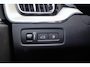 Volvo XC60 T6 Recharge AWD R-Design | Longe Range | Stoelverwarming & Koeling | Trekhaak | 360° Camera | Panoramadak | H/K | Keyless