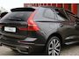 Volvo XC60 T6 Recharge AWD R-Design | Longe Range | Stoelverwarming & Koeling | Trekhaak | 360° Camera | Panoramadak | H/K | Keyless