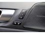 Volvo XC60 T6 Recharge AWD R-Design | Longe Range | Stoelverwarming & Koeling | Trekhaak | 360° Camera | Panoramadak | H/K | Keyless
