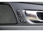 Volvo XC60 T6 Recharge AWD R-Design | Longe Range | Stoelverwarming & Koeling | Trekhaak | 360° Camera | Panoramadak | H/K | Keyless