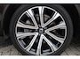 Volvo XC60 T6 Recharge AWD R-Design | Longe Range | Stoelverwarming & Koeling | Trekhaak | 360° Camera | Panoramadak | H/K | Keyless
