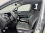 Renault Captur TCe 90 Intens / Dealer Onderhouden / Cruise Control / Navigatie / Bluetooth / Achteruitrij Camera / Keyless Entry / Dode Hoek Detectie /