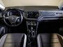 Volkswagen T-Roc 1.5 TSI Sport / 150pk / Panorama dak / Lederen bekleding / Achteruitrijcamera / Stoelverwarming /