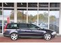 Volvo V70 2.0T Kinetic | Navigatie | Trekhaak | Cruise-control | PDC | Airco | NL auto!! |