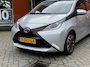 Toyota Aygo X X-PLAY 5-DEURS CAMERA AIRCO LED-DAGRIJVERL. LM-VELGEN LAGE-KM-STAND