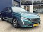 Peugeot 308 SW 1.6 Plug-in Hybrid 180 Allure | Navigatie | Camera | Voorruit verwarming | Standkachel | Cruise Control | Climate Control