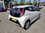 Toyota Aygo X X-PLAY 5-DEURS Toyota Aygo 1.0 VVT-i x-play CAMERA AIRCO APPLE/ANDROID BLUETOOTH NL-AUTO DAB+