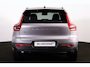 Volvo EX40 Extended Range Ultra 82 kWh - Panorama/schuifdak - IntelliSafe Assist & Surround - 360º Camera - Harman/Kardon audio - Verwarmde voorstoelen, stuur & achterbank - Parkeersensoren voor & achter - Elektr. bedienb. voorstoelen met geheugen links - Draadloze tel. lader - Warmtepomp - Extra getint glas - Inklapbare trekhaak - 19' LMV