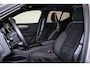 Volvo EX40 Extended Range Ultra 82 kWh - Panorama/schuifdak - IntelliSafe Assist & Surround - 360º Camera - Harman/Kardon audio - Verwarmde voorstoelen, stuur & achterbank - Parkeersensoren voor & achter - Elektr. bedienb. voorstoelen met geheugen links - Draadloze tel. lader - Warmtepomp - Extra getint glas - Inklapbare trekhaak - 19' LMV