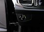 Volkswagen Taigo 1.0 TSI Life Business Panoramadak Stoelverwarming Navigatie Parkeersensoren DAB+